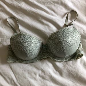 GILLIGAN&O’MALLEY light blue lace push up bra
